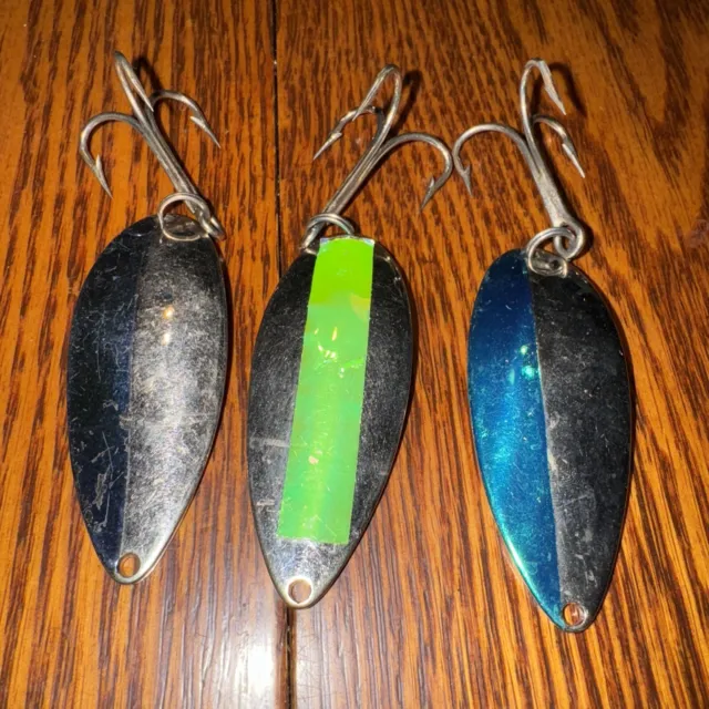 LOT OF 2 VINTAGE LITTLE CLEO WIGL Fishing LURE Spoon Novelty Nude  Collectable $9.99 - PicClick