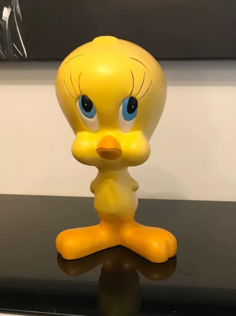 Vintage Warner Brothers Tweety Resin Statue complete with Original Box