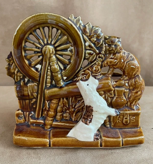 VINTAGE MCCOY POTTERY Spinning Wheel with Scotty Dog and Cat Planter 7