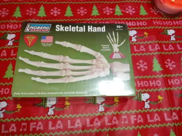 Skeletal Hand Model Kit Lindberg Science Skill Level 2 Skeleton Project NEW
