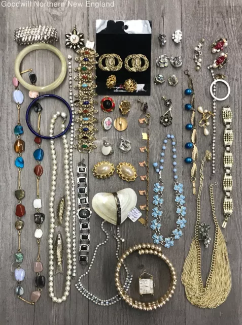 Vintage Costume Jewelry Lot w. Easy Spirit Beaded Necklace Bracelet Earrings