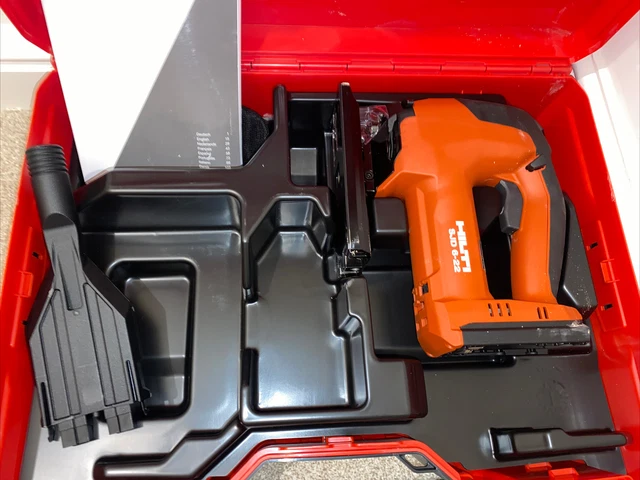 Image of Dust collection port of Black & Decker KS227 belt sander