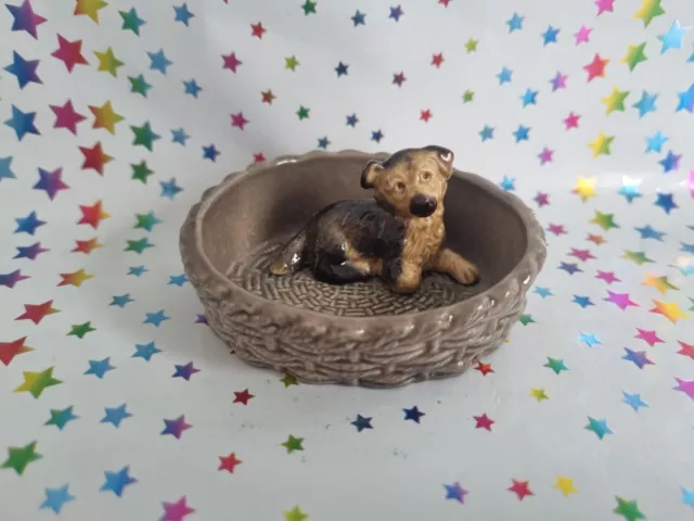 Wade Whimsies Puppy Dog in Basket Trinket Dish