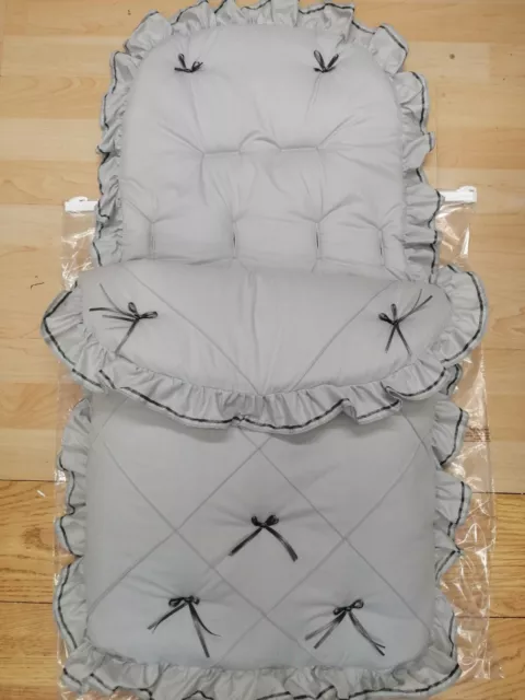 Baby Jungen/Mädchen grau/schwarz Bandschleifen Fußmuff gemütliche Zehen Kinderwagen Buggy