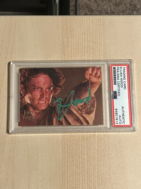 Elijah Wood Signed Auto 2004 Topps Chrome The Lord of Rings Trilogy Frodo PSA