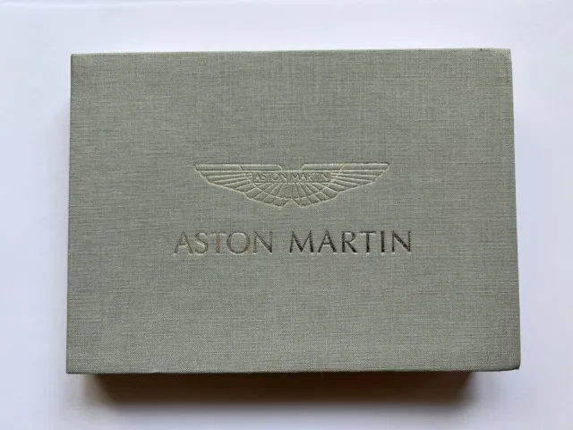 Aston Martin DBS Superleggera Owners Manual Handbook - FRENCH.