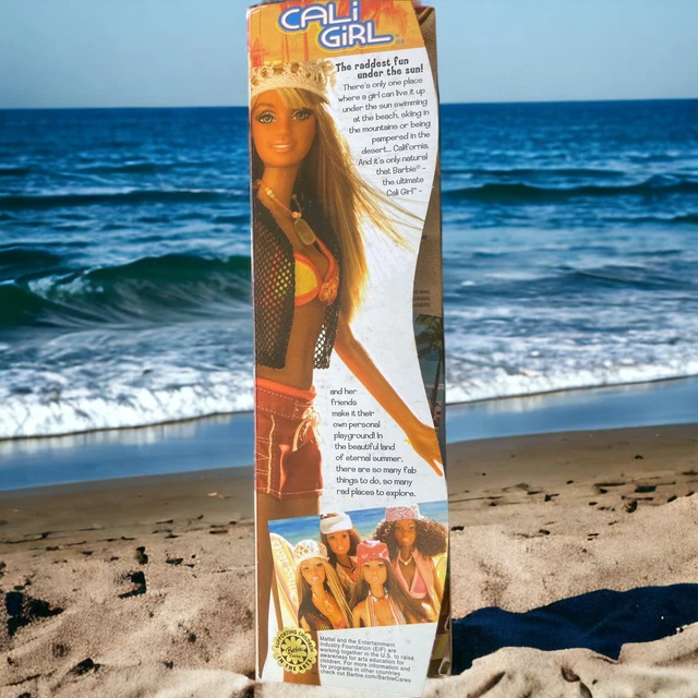 MATTEL BARBIE CALI Girl Lea Doll Beach Livin Cali Girl Style 2003