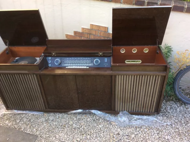 Superbe Meuble Téléfunken Radio Et Tourne Disque Vintage 1960/70