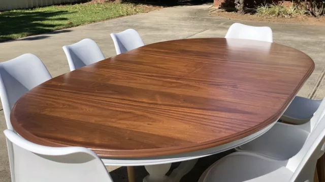 Modern brand new 8 seater dining table