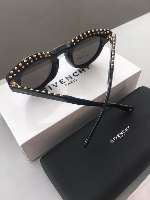 OCCHIALI DA SOLE GIVENCHY Designer con borchie nere e oro Made in ITALY EUR 335 56 PicClick IT