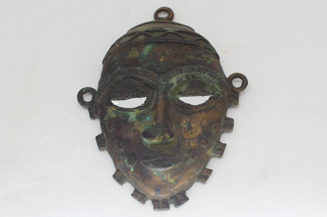 PENDENTIF POIDS FIGURATIF SOLEIL MASQUE PASSE-PORT AKAN BAOULÉ en BRONZE - BR054