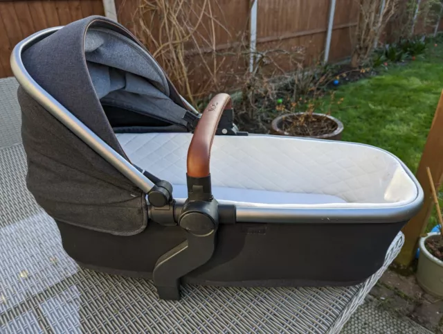 Silver Cross Wave Carrycot With Hood, Apron