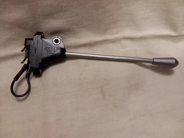 COMODO / COMMODO éclairage neuf JAEGER 091537 - PEUGEOT 404 EUR 45,00 - FR