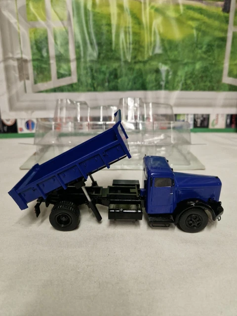 Camion Berliet GRH 230 6x4 Benne échelle 1/43 – Hachette N°96, Neuf