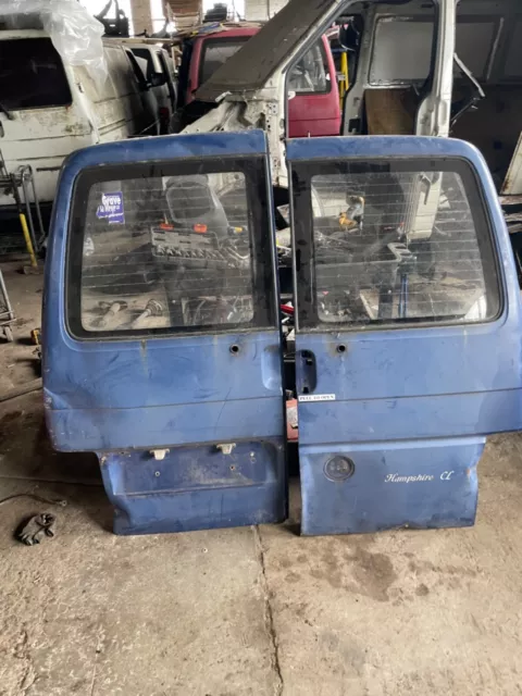 Vw T4 Transporter 1998 1.9 Td Swb Pair Of Glazed Rear Barn Doors Spares Repair