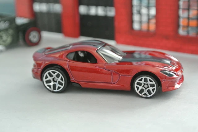 Hot Wheels '13 Dodge Viper - Maroon - Loose - 1:64