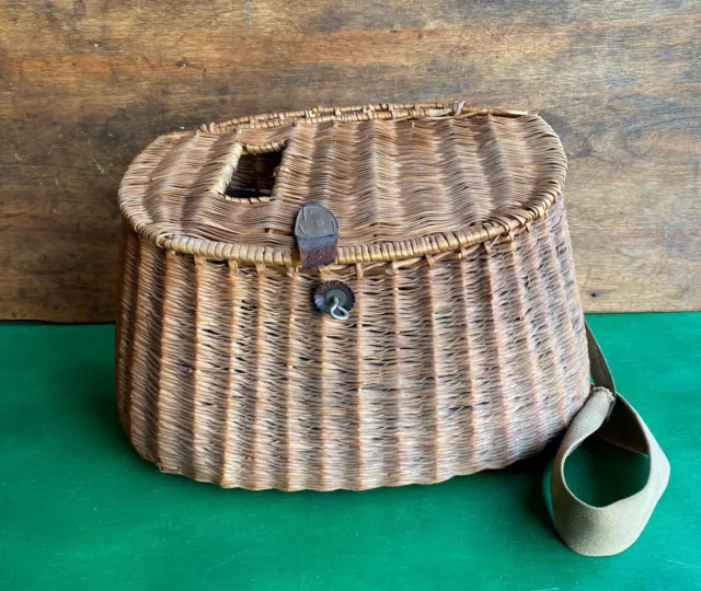 EARLY ANTIQUE WICKER FISHING CREEL Hole In Center RARE! $84.95 - PicClick
