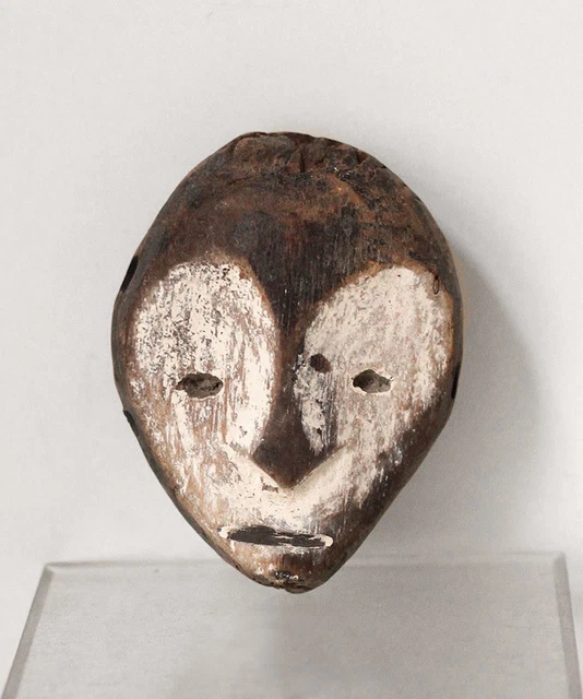 Antique Lega passport mask, Congo