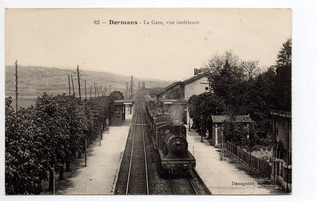 DORMANS Marne CPA 51 la gare le train arrive en gare beau plan
