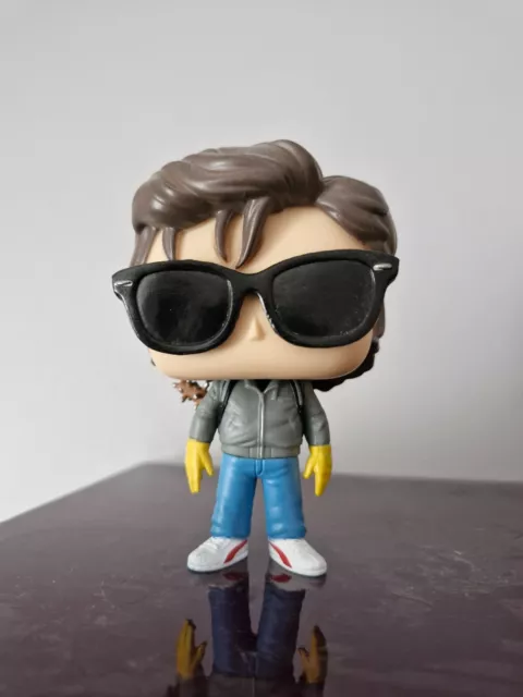 Funko POP Stranger Things #638 : " Steve (With Sunglasses) "