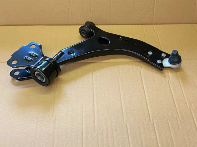 Right Hand Front Wishbone Lower Suspension Arm For Ford Focus Mk3 2010-2018