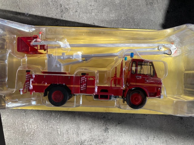 Camion de pompiers couleur rouge - BERLIET 770 KB6 FPT CAMIVA SDIS 23 – CREUSE