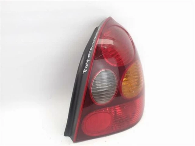 Feu Arrière Droit Pour Toyota Corolla E11 1.6 Linea Terra 4 Portes – Pièce D’occasion