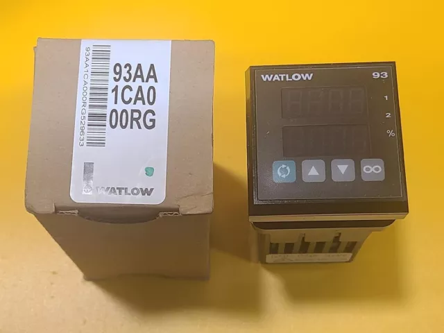 Watlow Digital Temperature Controller 93 Series Model 93AA-1CA0-00RG NEW