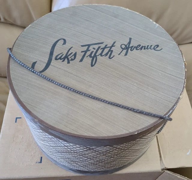 Vintage 1950s Saks Fifth Avenue 13” Diameter Hat Box & Lid