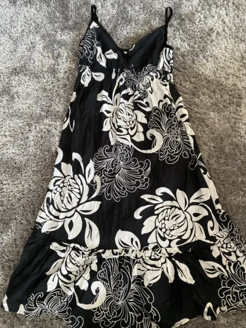 Ladies Cherokee Black & White Summer Dress size 8