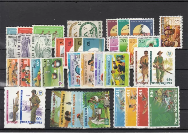 PAPUA-NEUGUINEA, 1962/96 Lot mit ** Marken und Block, (34913)