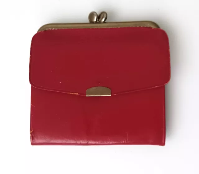 Vintage Red Leather Change Purse Wallet circa 1950s Kiss Lock and Snap