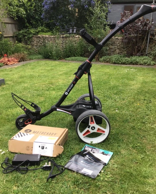 MOTOCADDY S1 ELECTRIC Golf Trolley, Black complete with Lithium Battery