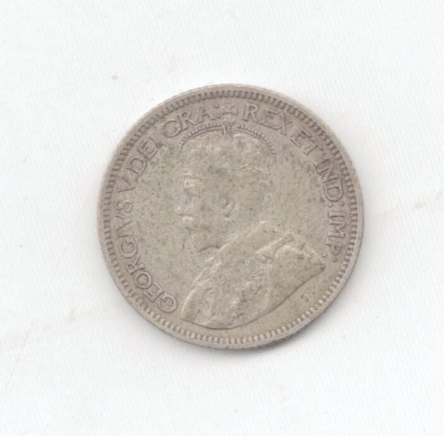 Canada Silver 1933 10 Cents-Lot C9