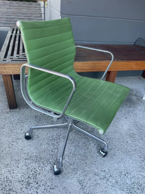 2010s Herman Miller Eames Aluminum Group Management Desk Chair in Neon leather