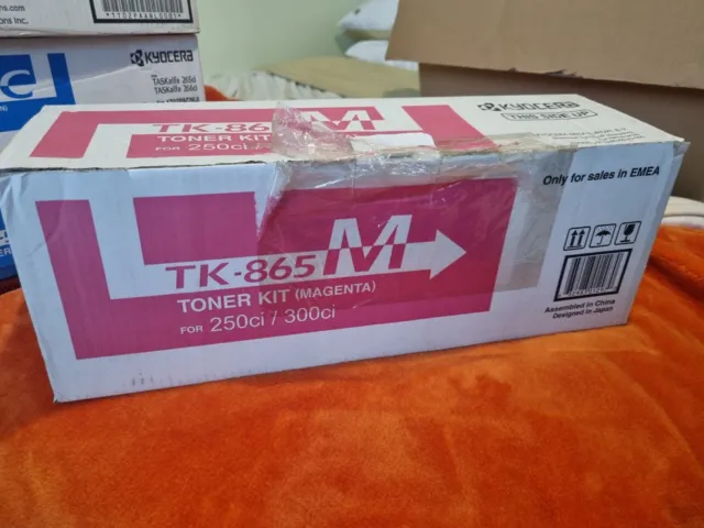 Genuine Kyocera TK-865 Magenta Toner Cartridge Kit TASKalfa 250ci 300ci Vat Inc