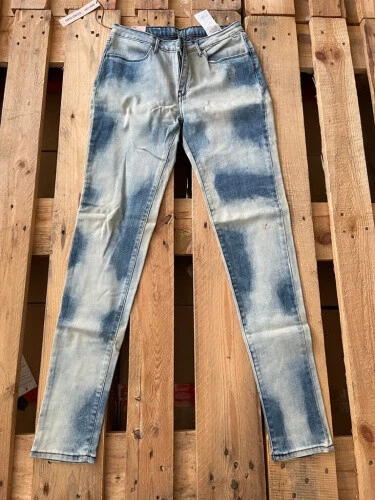 Levi's size 30 top women's