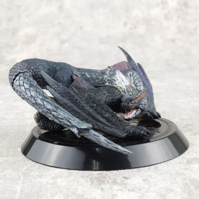 #F94-710 Capcom Monster Hunter Standard Modèle Figurine Lucent Nargacuga