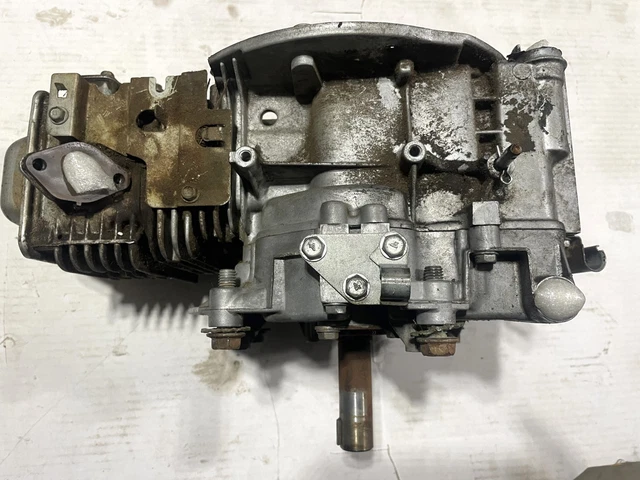 John Deere Ingranaggi Pignone E Anelli Elastici Per 14SB 14SE 14SX JX75 JX85 STVW – Ricambi Usati