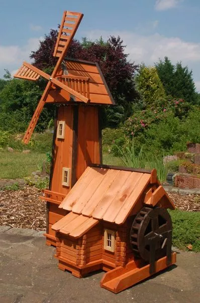 Windmühle mit integrierter Wassermühle 3