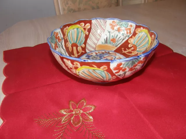 Antique Japanese Taisho Period Imari Porcelain Bowl, Hand Decorated.
