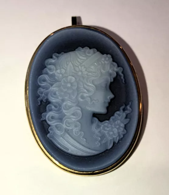 Stunning Van Dell Vintage Blue Agate Cameo Brooch - 14k gold