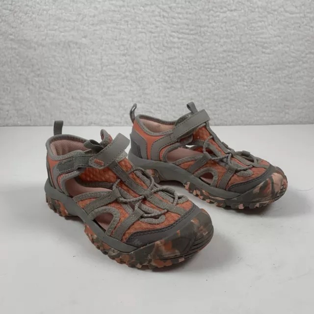 Rain sandals | Looking for a water resistance for this rainy season? Have a  look at these Quechua NH110 sandals which has strong grip, good level of  confort and water... | By