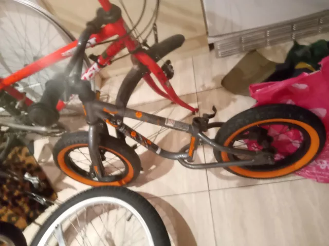 MONGOOSE BALANCE BICYCLE Bike 12.5 inch wheel age approx 2 3 4