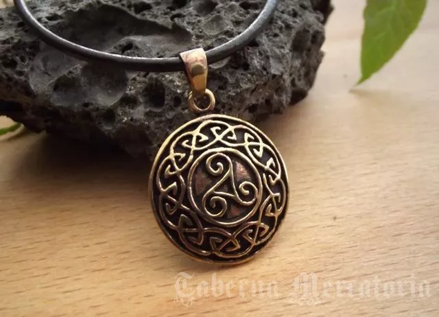 Keltisches Amulett "Triskele" aus Bronze mit Halsband - Schmuck, Anhänger
