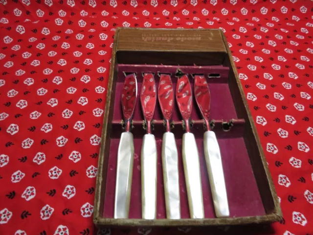 Vintage 5 Mode Danish Mother Of Pearl Mcm Knive Set 8.5