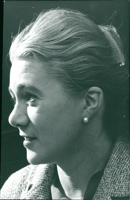 Patricia Butler - Vintage Photograph 2858686