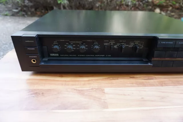 Yamaha C 65 high end  Stereo Pre Amplifier in fine condition 2