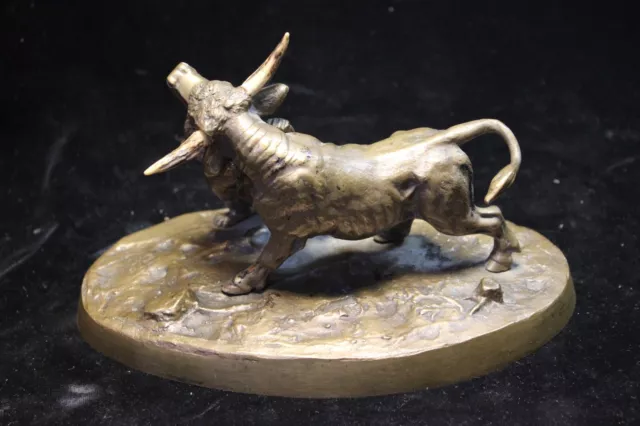 Alte Bronze Figur Bär mit Stier kämpfend 22x13cm Jagd Szene Wild unsigniert Deko 3