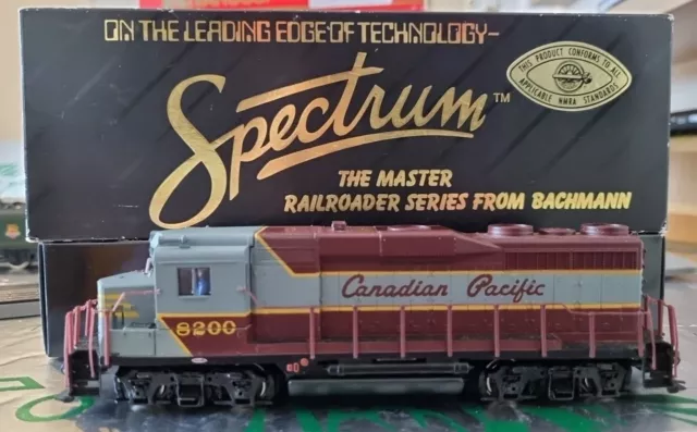 Bachmann Spectrum 8200 HO Gauge GP 30 Diesel CP 8200 Canadian Pacific